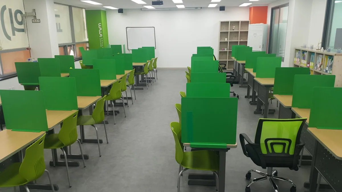 와와학습코칭학원 복대점 학습 공간 2