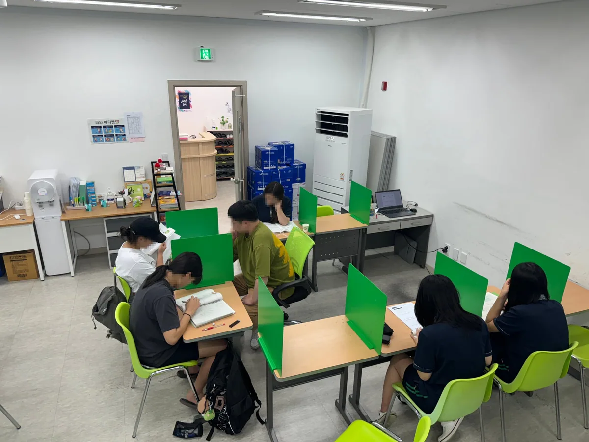 와와학습코칭학원 갈매점 학습 공간 4