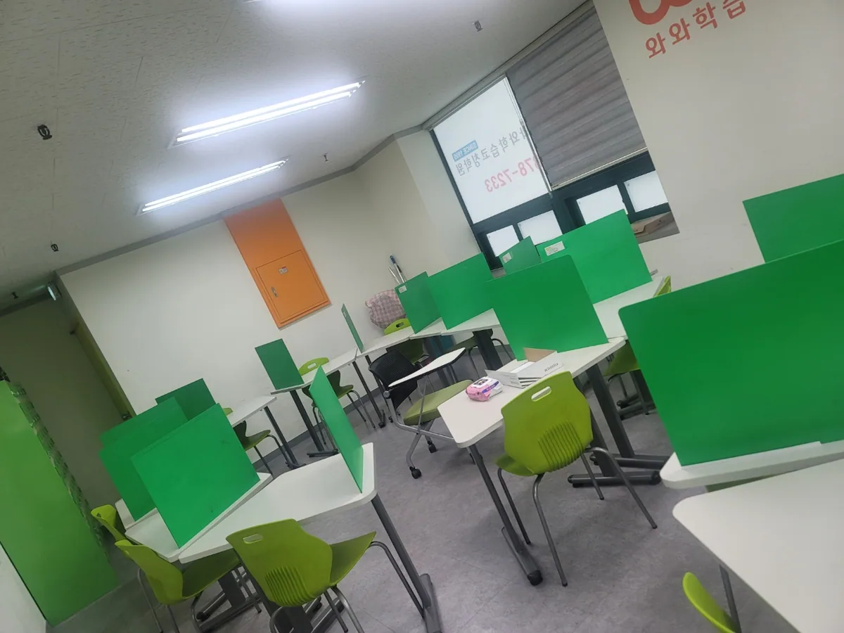 와와학습코칭학원 천천점 학습 공간 2