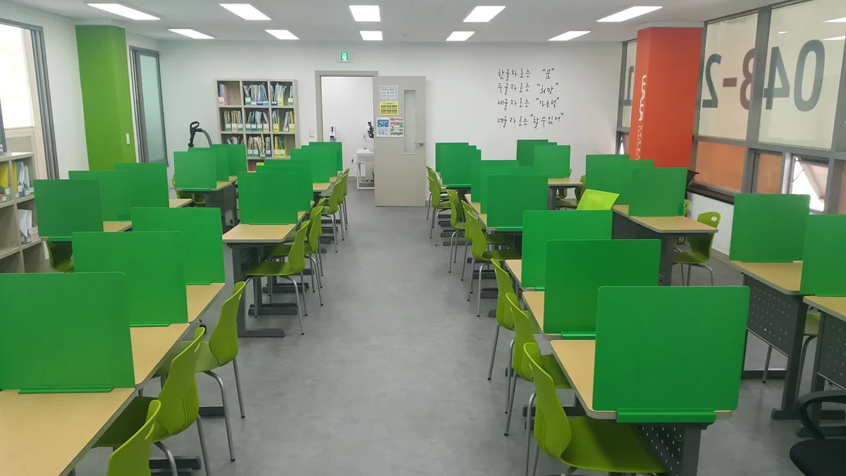 와와학습코칭학원 복대점 학습 공간 1
