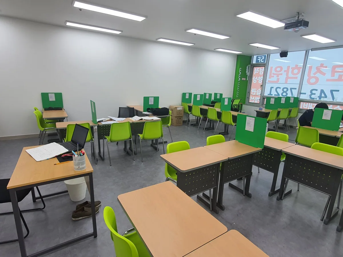 와와학습코칭학원 석동점 학습 공간 3